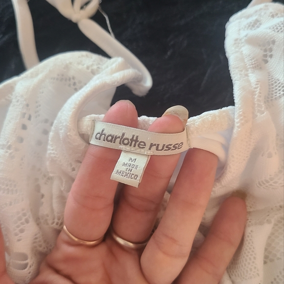 White romper - Picture 3 of 4